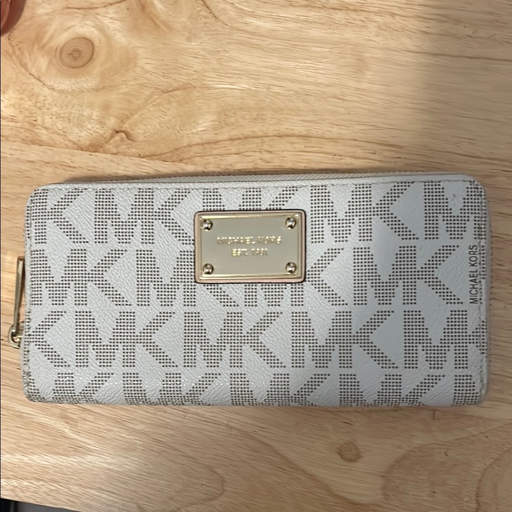 Michael Kors White and Gold Wallet with Signature MK Monogram